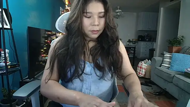 SHEILYN  online show from 11.18.25