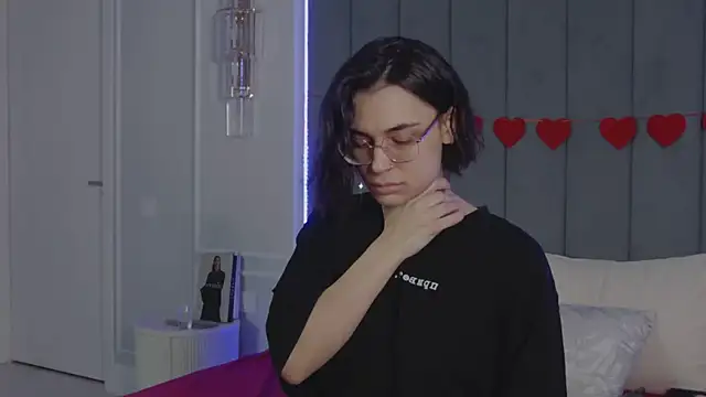 VioletAsh online show from 03.12.26