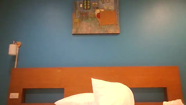   Leyla   online show from 12.16.25