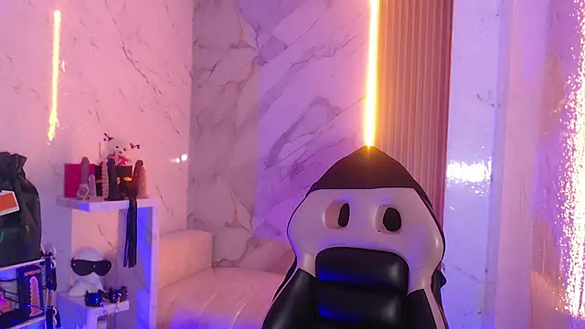 Snapshot of Sophia_tf chatting on 02.12.26 Sophia tf online show from 02.12.26