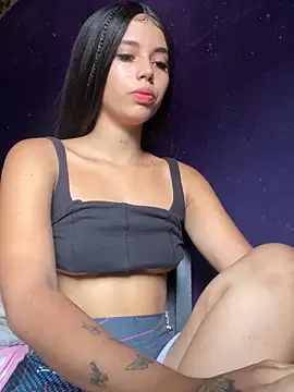 Snapshot of sommerAdams chatting on 09.23.25 sommerAdams online show from 09.23.25