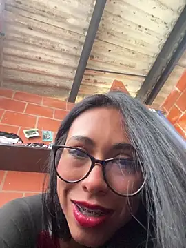 Snapshot of Emma__cumlovee chatting on 10.11.25 Emma cumlovee online show from 10.11.25