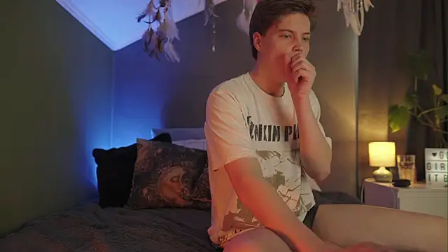 RusBradPitt online show from 03.16.26