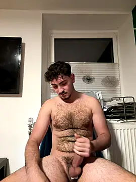 Snapshot of amo660 chatting on 10.21.25 amo660 online show from 10.21.25