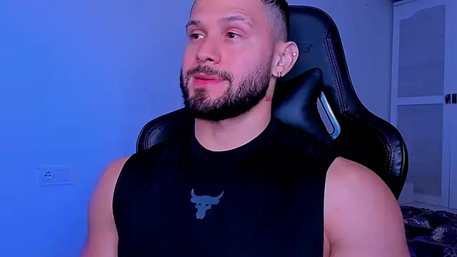 Snapshot of andrewcorey1 chatting on 10.02.25 andrewcorey1 online show from 10.02.25