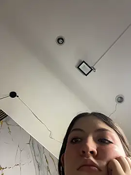 Snapshot of Gaby-Herrera chatting on 11.09.25 Gaby-Herrera online show from 11.09.25