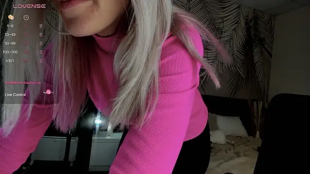 Kira Key online show from 02.28.26