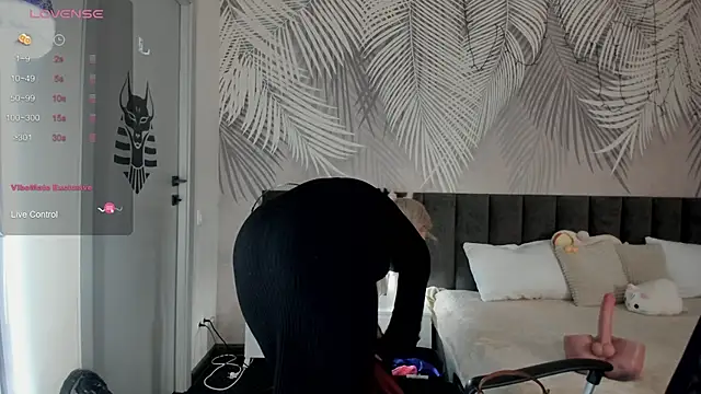 Kira Key online show from 03.03.26