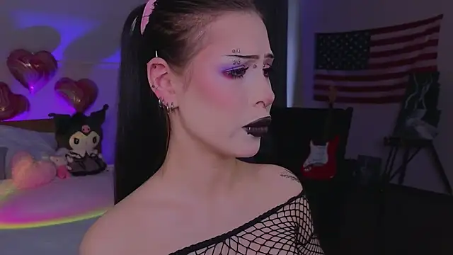 venomeowww   online show from 02.15.26