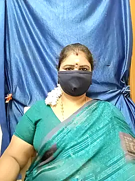 Snapshot of sushma26 chatting on 09.26.25 sushma26 online show from 09.26.25