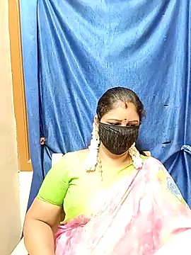 Snapshot of sushma26 chatting on 10.03.25 sushma26 online show from 10.03.25