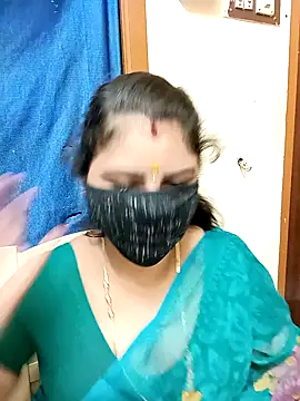 Snapshot of sushma26 chatting on 10.23.25 sushma26 online show from 10.23.25