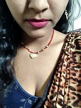 AnanyaKapoor89 online show from 09.09.25