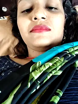 AnanyaKapoor89 online show from 09.15.25