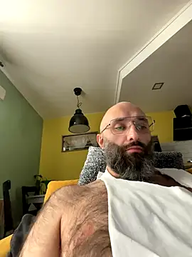 Snapshot of smint06 chatting on 10.05.25 smint06 online show from 10.05.25