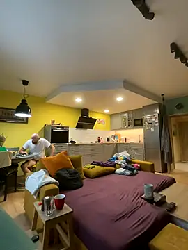 Snapshot of smint06 chatting on 10.11.25 smint06 online show from 10.11.25