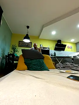 Snapshot of smint06 chatting on 10.26.25 smint06 online show from 10.26.25