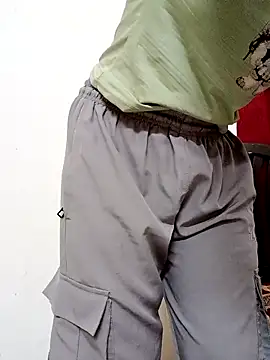 Snapshot of Nisha_cam12 chatting on 09.21.25 Nisha cam12 online show from 09.21.25