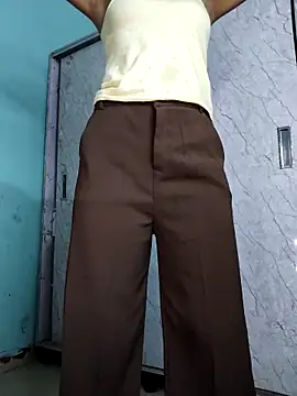 Snapshot of Nisha_cam12 chatting on 10.06.25 Nisha cam12 online show from 10.06.25