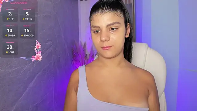 PauliinaBelle  online show from 04.25.26