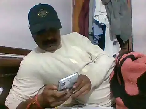 vardh033 online show from 11.04.25