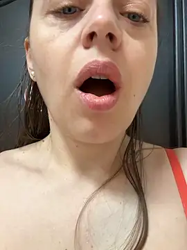 Snapshot of ladywithbigass chatting on 03.14.26 ladywithbigass online show from 03.14.26