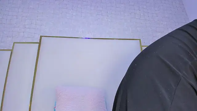 thalia888  online show from 11.24.25