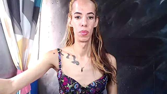 Queenmaria23cm online show from 10.06.25