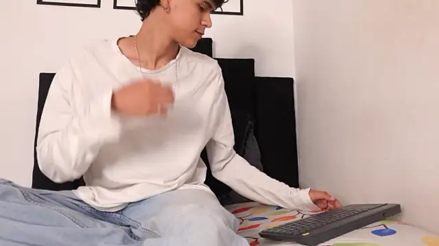 alexmark  online show from 03.05.26