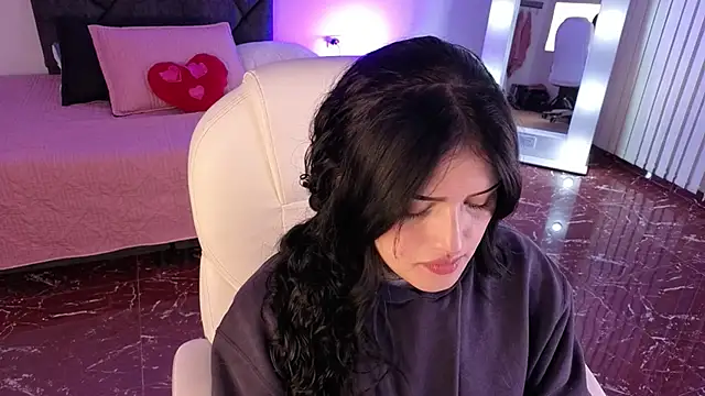 sari belle online show from 09.21.25