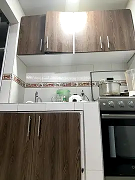 Snapshot of evelyn_1702 chatting on 10.25.25 evelyn 1702 online show from 10.25.25