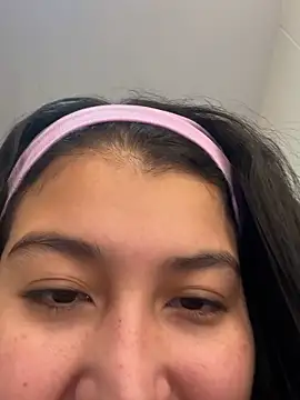 evelyn 1702 online show from 11.16.25