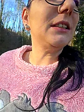 Swiss Lady online show from 11.29.25