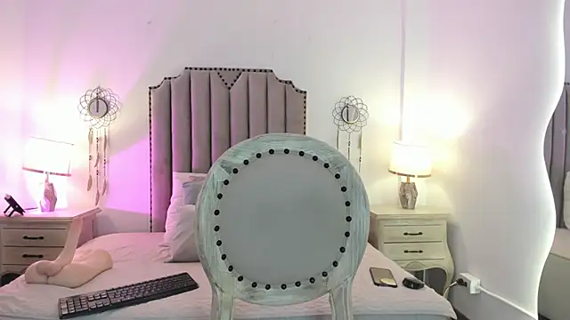 LanaFerrer online show from 11.29.25