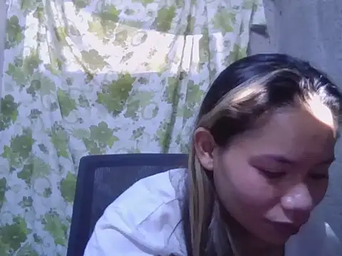 Sweeetgurll online show from 11.16.25