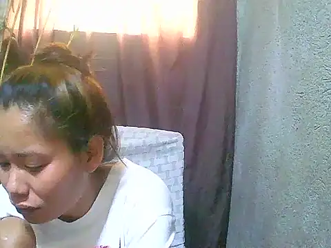 Snapshot of Sweeetgurll chatting on 04.30.26 Sweeetgurll online show from 04.30.26