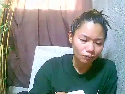 Snapshot of Sweeetgurll chatting on 05.13.26 Sweeetgurll online show from 05.13.26