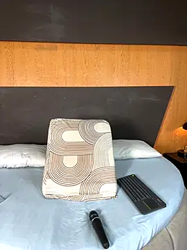 Alexia  cox online show from 12.01.25