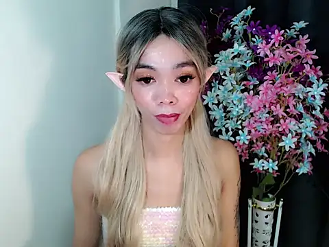 diamondnaked  online show from 10.31.25