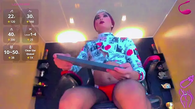 Snapshot of Natasha_clifford chatting on 11.11.25 Natasha clifford online show from 11.11.25