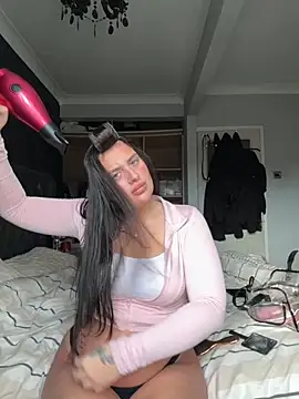 Victoriasteel online show from 10.26.25