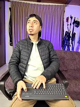 abnerdam01 online show from 09.29.25