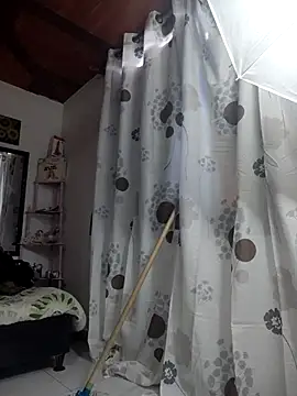 abnerdam01 online show from 10.15.25