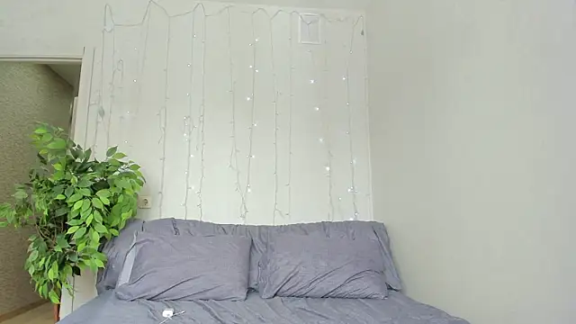 Snapshot of Kelly_Gerzikaa chatting on 03.22.26 Kelly Gerzikaa online show from 03.22.26