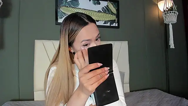 nikolevoshkie  online show from 04.11.26