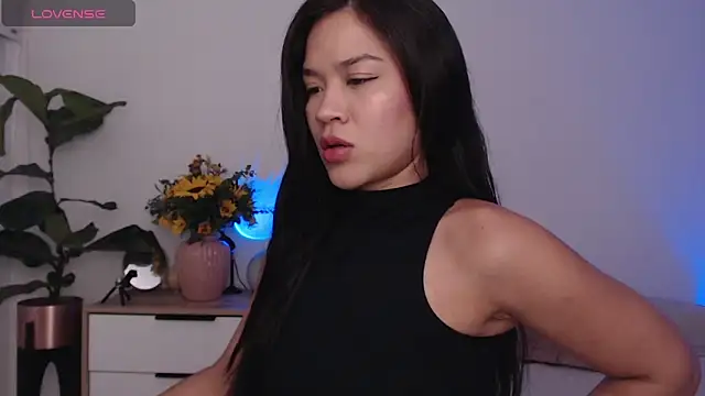 Snapshot of Annabnz chatting on 09.25.25 Annabnz online show from 09.25.25