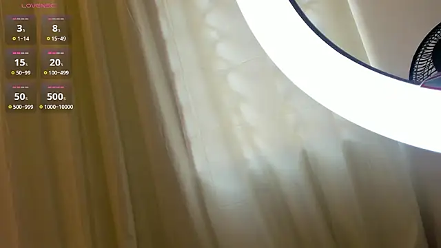 Snapshot of Zahra_milks chatting on 03.19.26 Zahra milks online show from 03.19.26