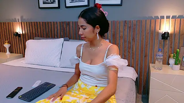 luna roja25 online show from 09.22.25