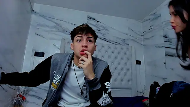 Ari and Storm online show from 12.21.25