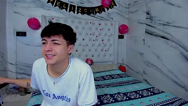 Ari and Storm online show from 03.26.26